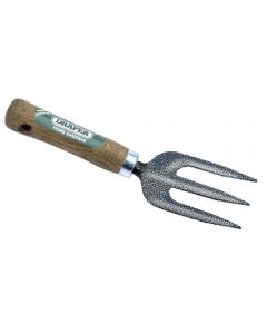 Inspire a young gardener with their own range of tools to do their own gardening